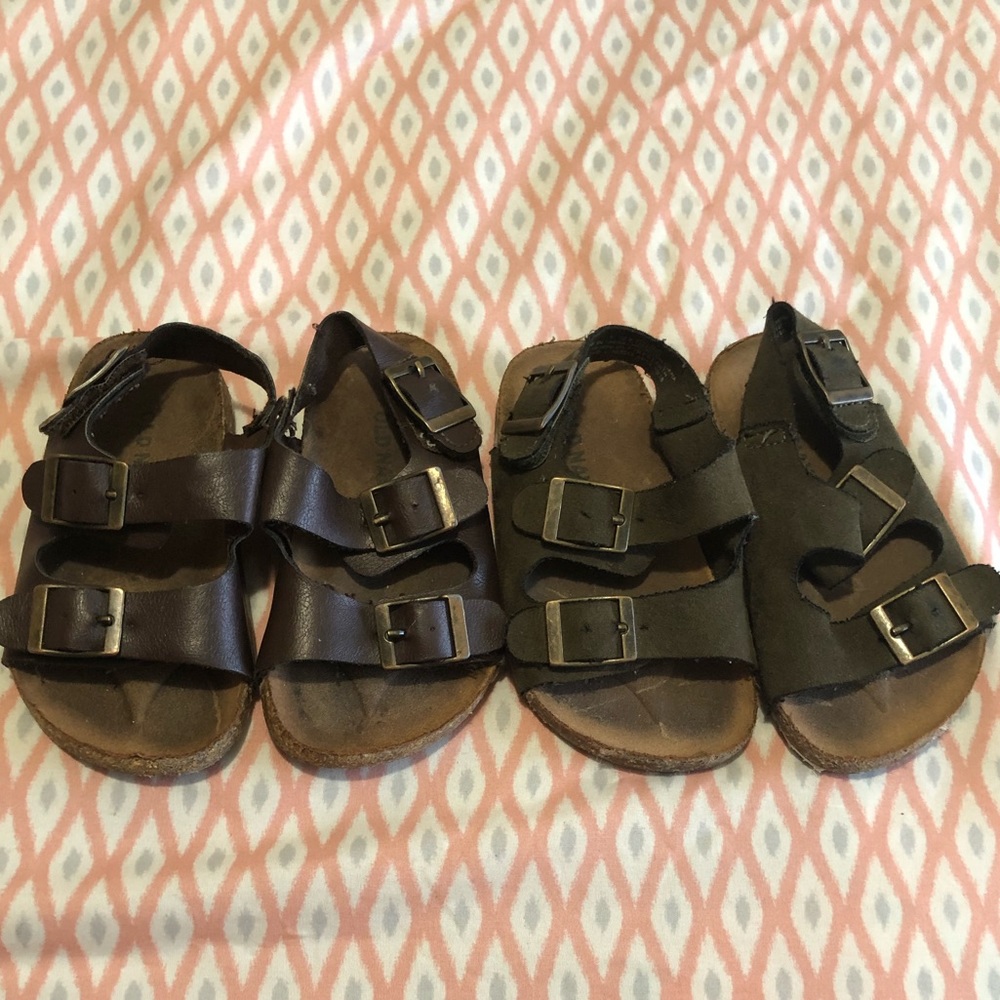2 pairs